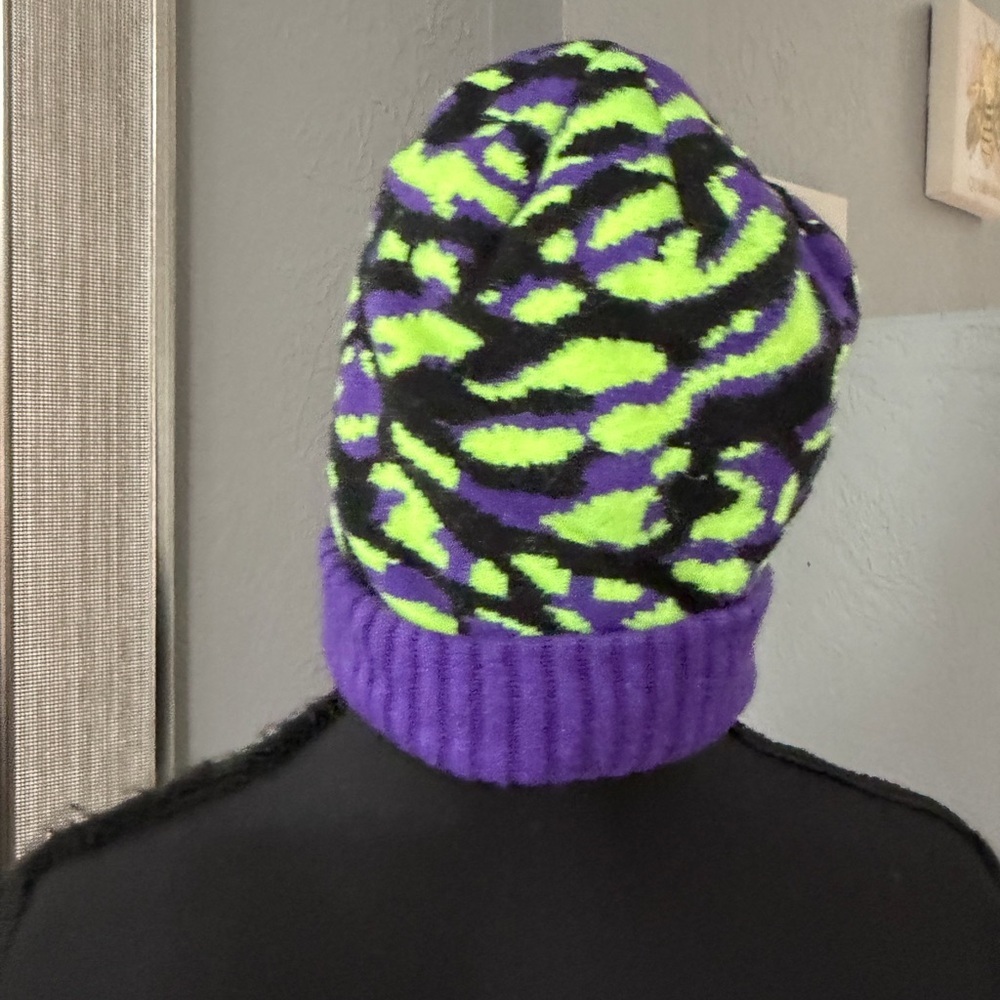 Nike Jordan Jumpman Youth Beanie - Picture 2 of 5